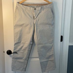 Women’s GAP Girlfriend Crop Khakis